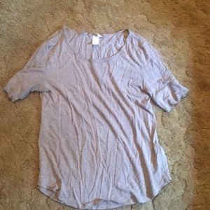 Tan hearther, H&M tee